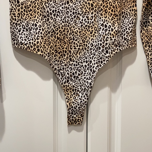 NWT PINK Victoria’s Secret L animal print bodysuit - Picture 3 of 8
